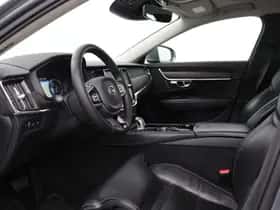 Volvo V90 (2018) thumbnail 3