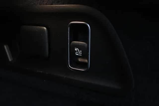 Mercedes-Benz GLE (2020) thumbnail 76