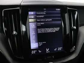Volvo XC60 (2017) thumbnail 29