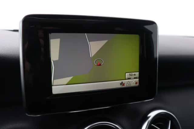 Mercedes-Benz A-Klasse (2014) thumbnail 11