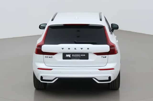 Volvo XC60 (2025) thumbnail 9