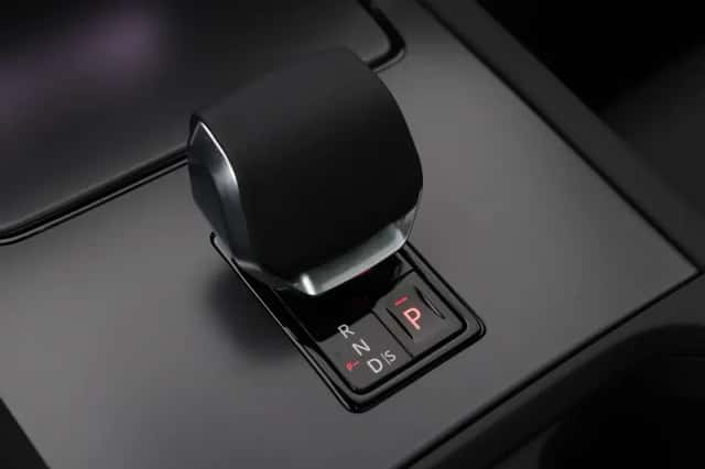 Land Rover Discovery Sport (2025) thumbnail 38