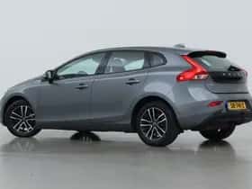 Volvo V40 (2017) thumbnail 2