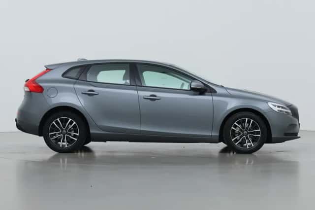 Volvo V40 (2017) thumbnail 10