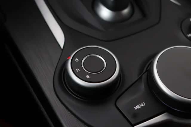 Alfa Romeo Giulia (2016) thumbnail 28