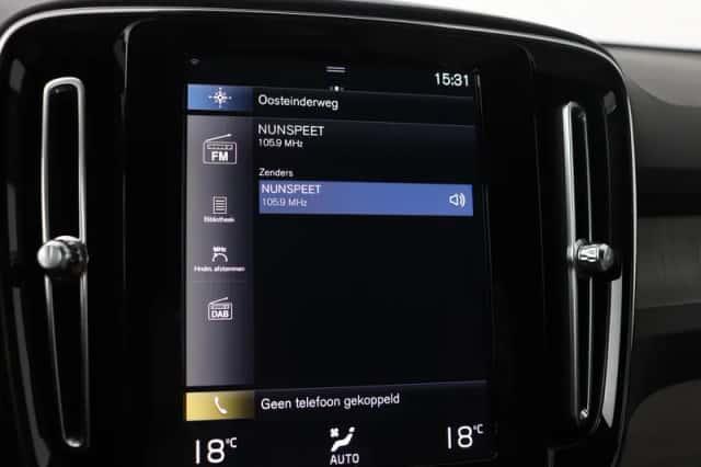 Volvo XC40 (2022) thumbnail 23
