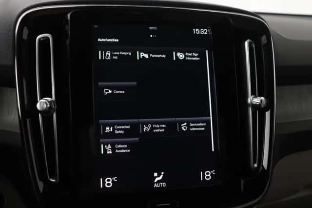Volvo XC40 (2022) thumbnail 28