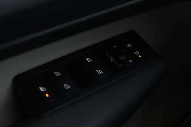 Volvo XC40 (2022) thumbnail 38
