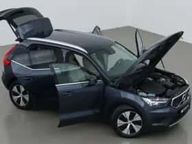 Volvo XC40 (2022) thumbnail 6