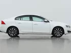 Volvo S60 (2017) thumbnail 10