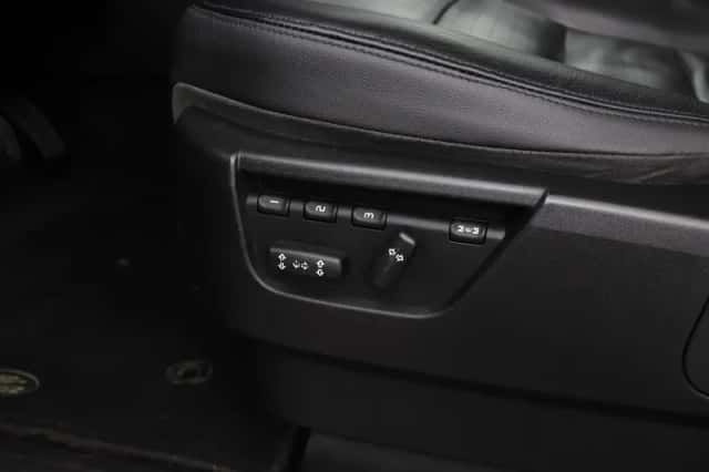 Land Rover Discovery (2007) thumbnail 34