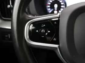 Volvo XC60 (2021) thumbnail 39
