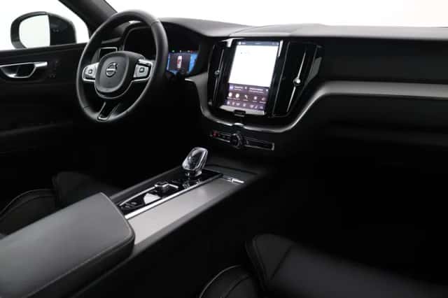 Volvo XC60 (2025) thumbnail 17