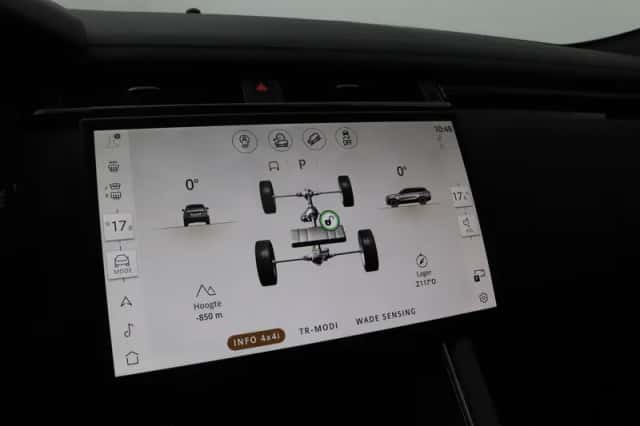 Land Rover Range Rover Velar (2025) thumbnail 28