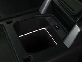 Land Rover Defender (2024) thumbnail 43