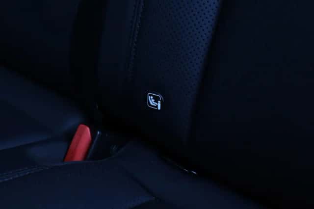 Land Rover Defender (2024) thumbnail 49