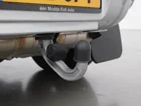 Land Rover Defender (2024) thumbnail 51