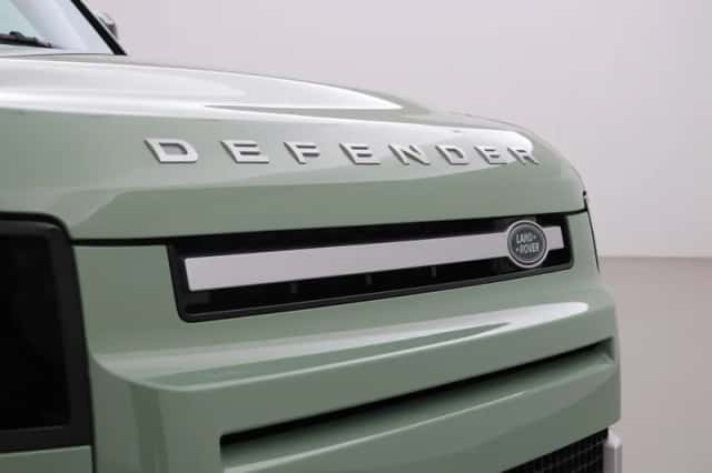 Land Rover Defender (2024) thumbnail 53