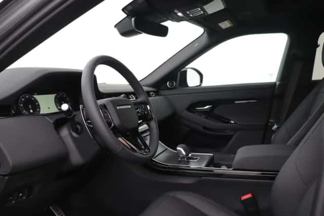 Land Rover Range Rover Evoque (2026) thumbnail 3