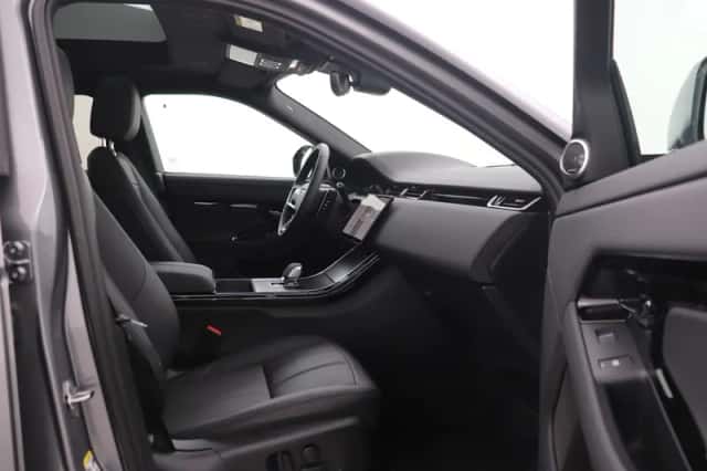 Land Rover Range Rover Evoque (2026) thumbnail 5