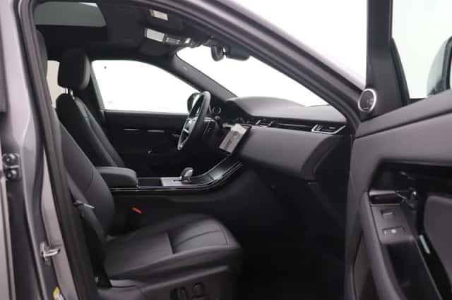 Land Rover Range Rover Evoque (2026) thumbnail 5