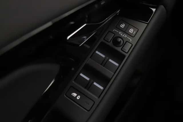 Land Rover Range Rover Evoque (2026) thumbnail 49