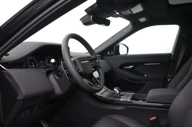Land Rover Range Rover Evoque (2026) thumbnail 3