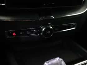 Volvo XC60 (2025) thumbnail 38