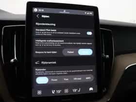 Volvo XC60 thumbnail 33