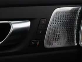Volvo XC60 thumbnail 39
