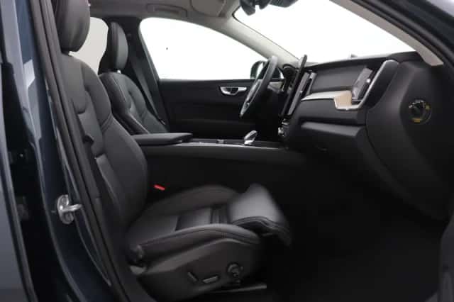 Volvo XC60 (2026) thumbnail 5