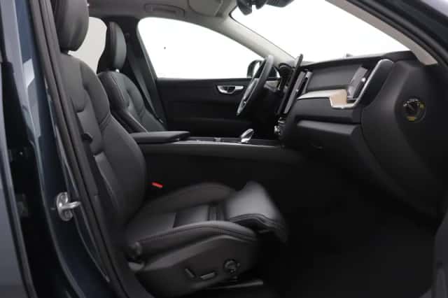 Volvo XC60 (2026) thumbnail 5