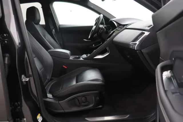 Jaguar E-Pace (2023) thumbnail 5