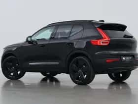 Volvo XC40 (2025) thumbnail 2