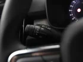 Volvo XC40 (2025) thumbnail 36