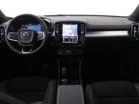 Volvo XC40 (2025) thumbnail 4