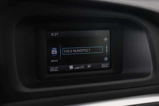 Volvo V40 (2014) thumbnail 13