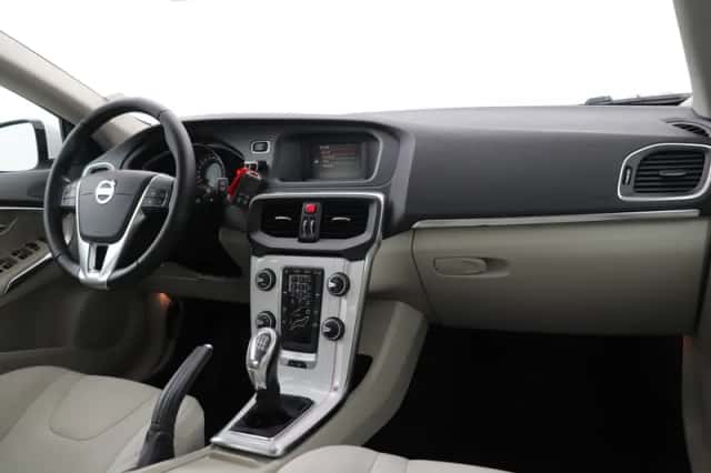 Volvo V40 (2014) thumbnail 19