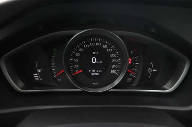 Volvo V40 (2014) thumbnail 20
