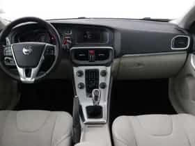 Volvo V40 (2014) thumbnail 4