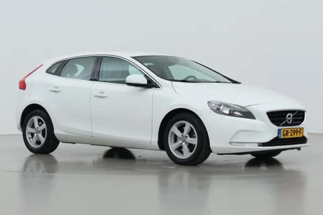 Volvo V40 (2014) thumbnail 37
