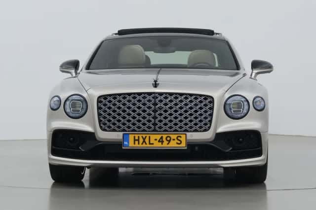 Bentley Flying Spur (2024) thumbnail 16