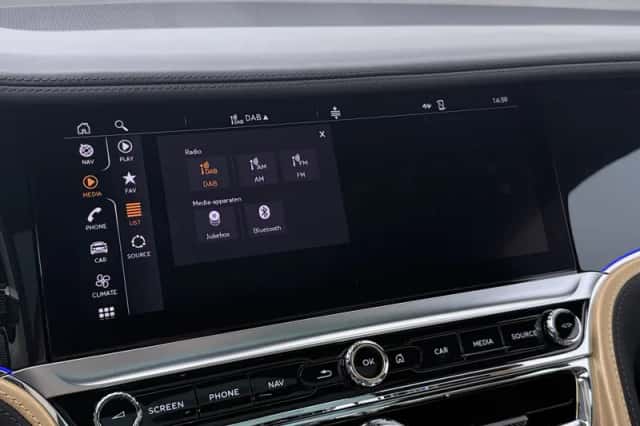 Bentley Flying Spur (2024) thumbnail 25