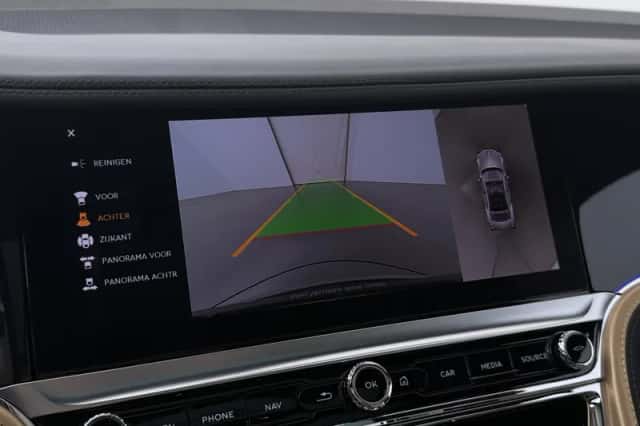 Bentley Flying Spur (2024) thumbnail 32
