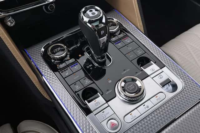 Bentley Flying Spur (2024) thumbnail 38