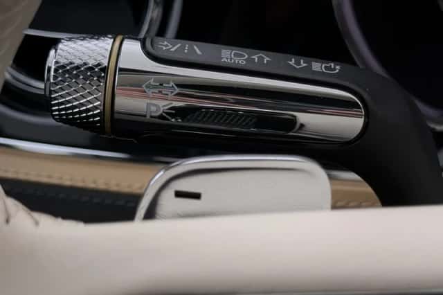 Bentley Flying Spur (2024) thumbnail 43