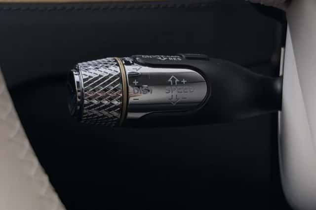 Bentley Flying Spur (2024) thumbnail 45