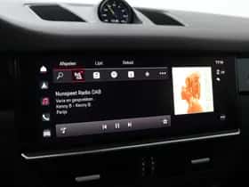 Porsche Cayenne (2022) thumbnail 24