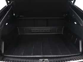 Porsche Cayenne (2022) thumbnail 54