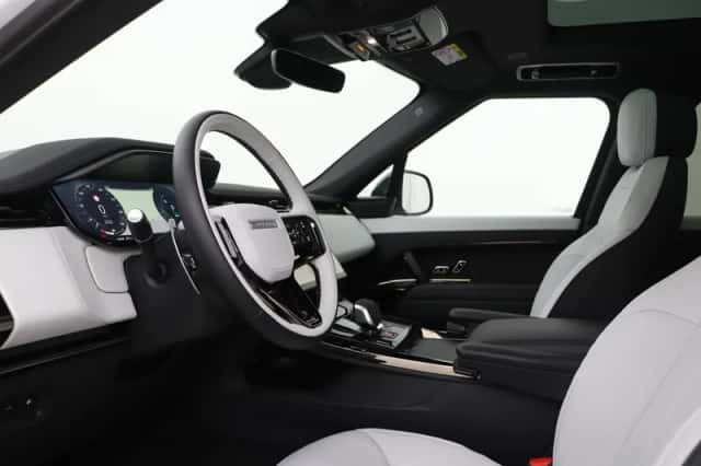 Land Rover Range Rover Sport (2025) thumbnail 3